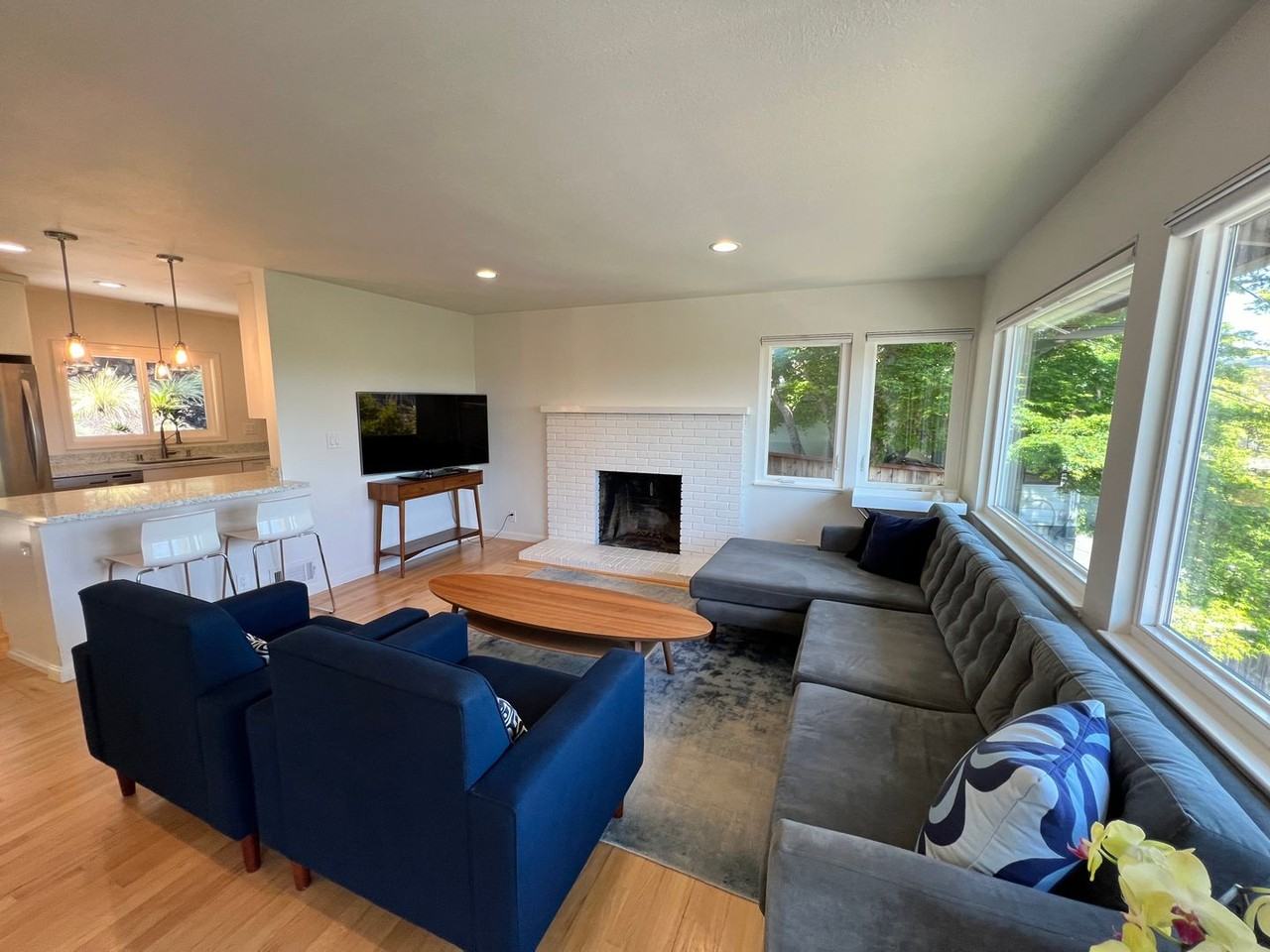 66 Morning Sun Ave - Photo 2 of 26