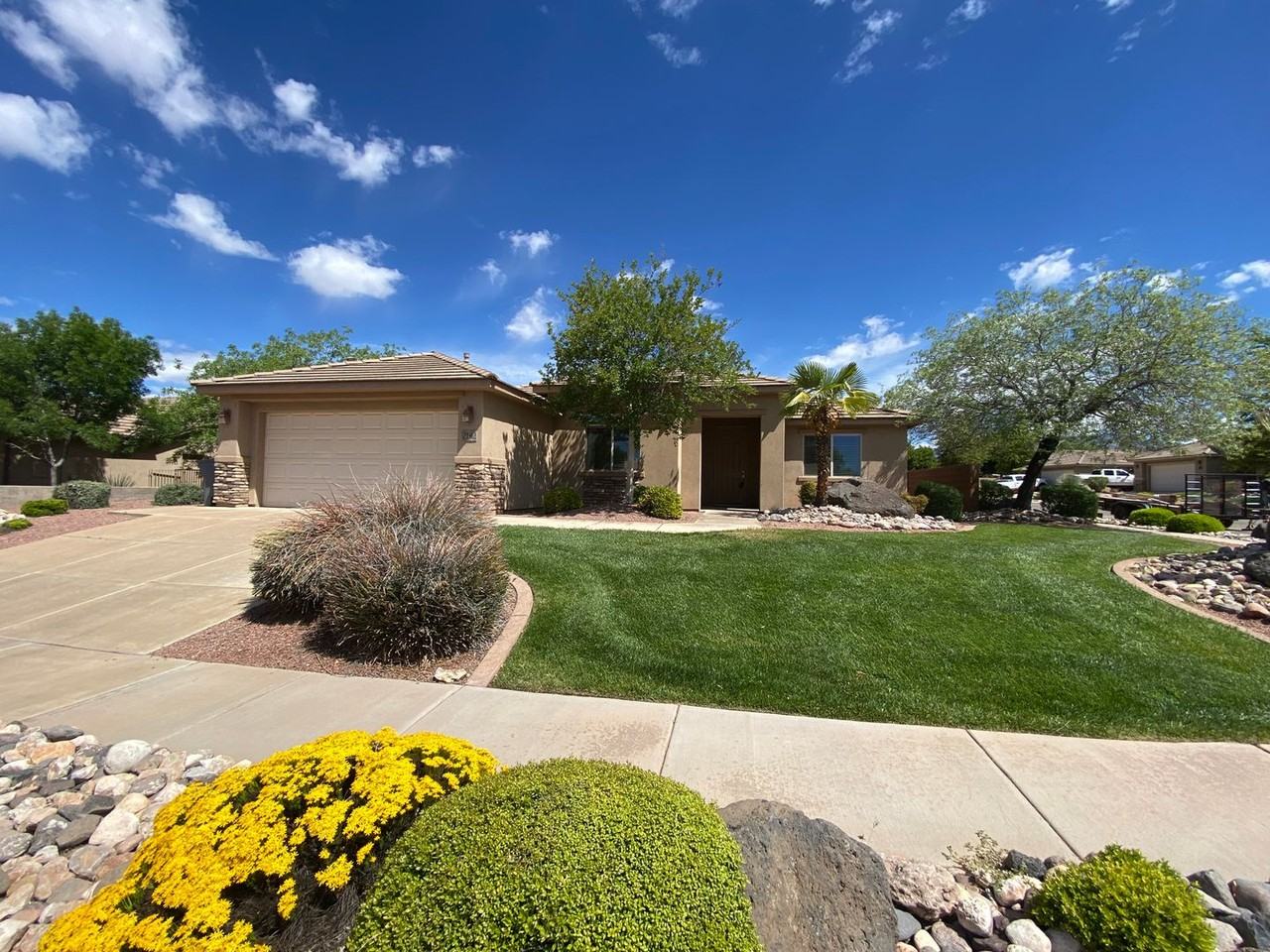 2142 W 1420 N - Photo 2 of 28