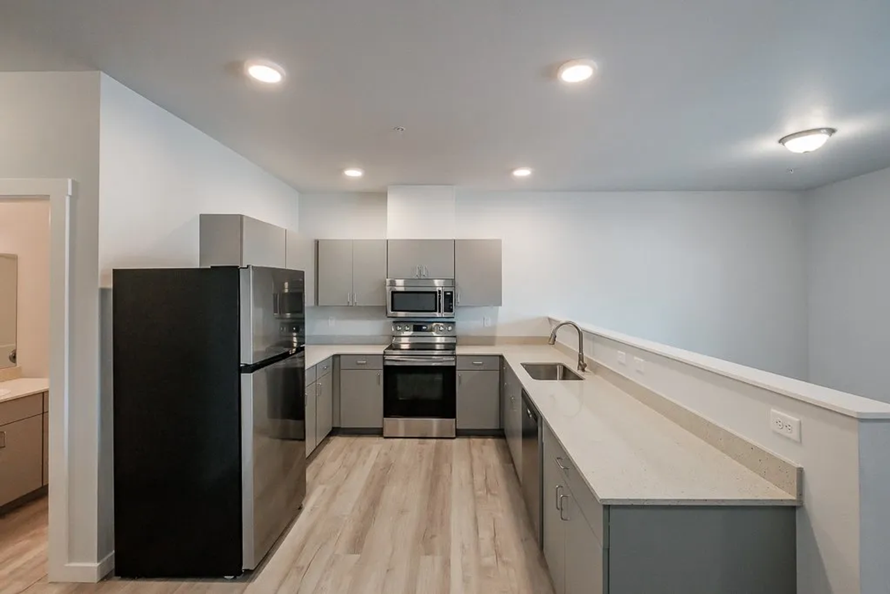 Cascade Meadows Apartments - Photo 2 of 38