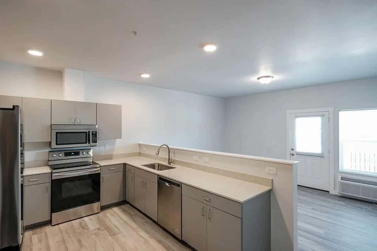 Cascade Meadows Apartments - Photo 5 of 19