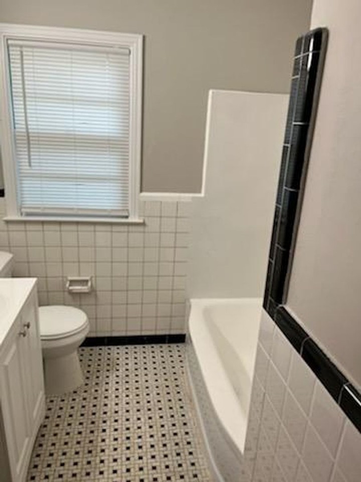 3303 Paullus Cv - Photo 5 of 8