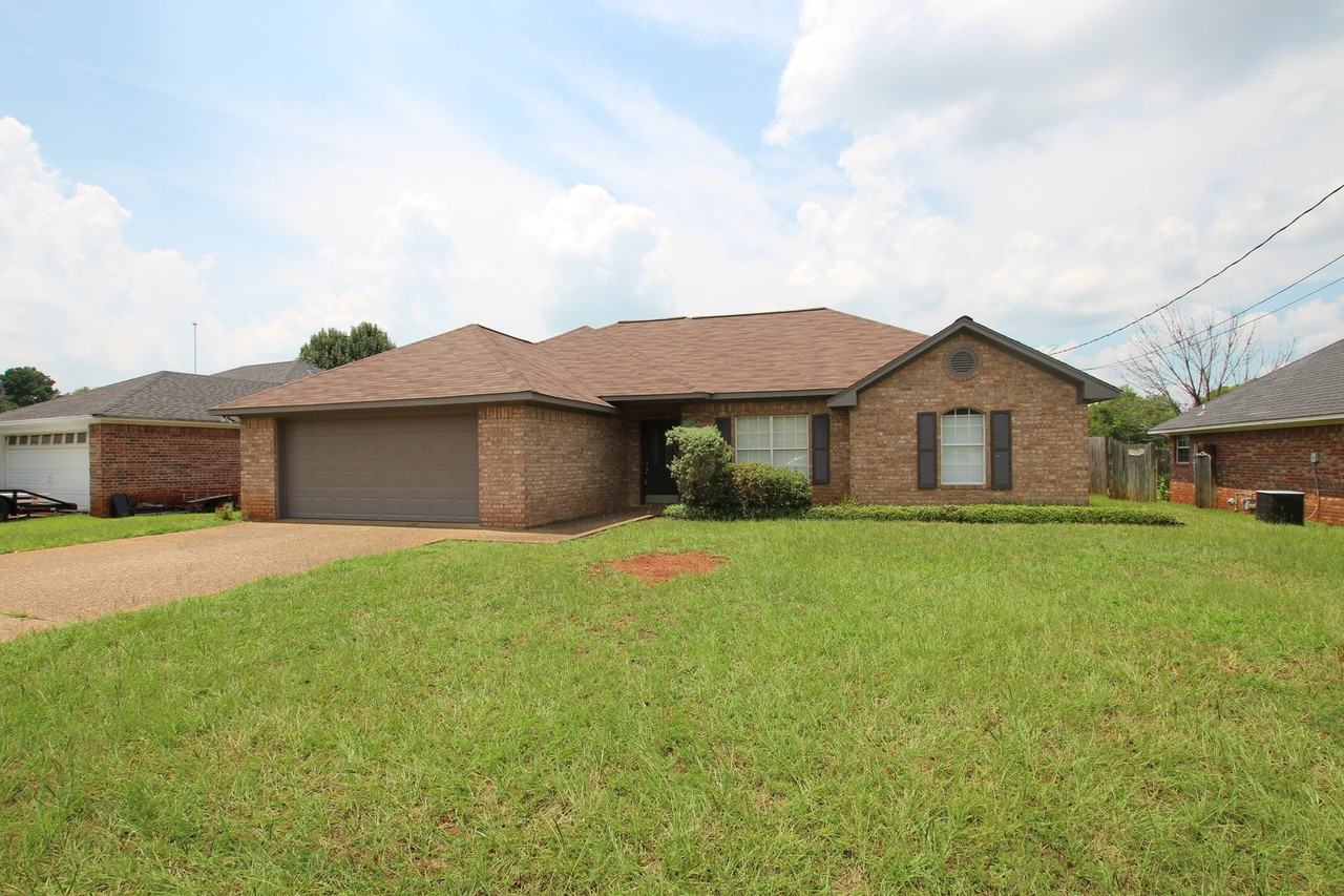 103 Courtney Dr - Photo 2 of 22