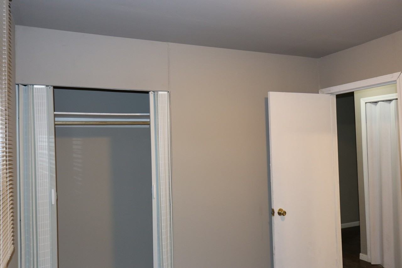 1034 Matthews Street - Photo 4 of 12