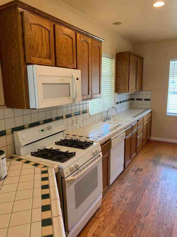 1612 Homestead Way - Photo 3 of 18