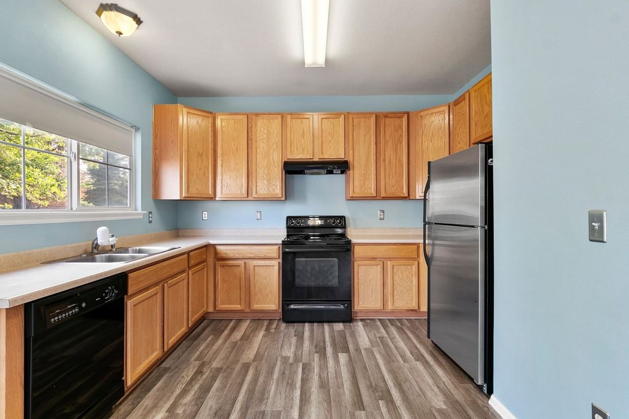 4028 Kestrel Ct - Photo 6 of 18