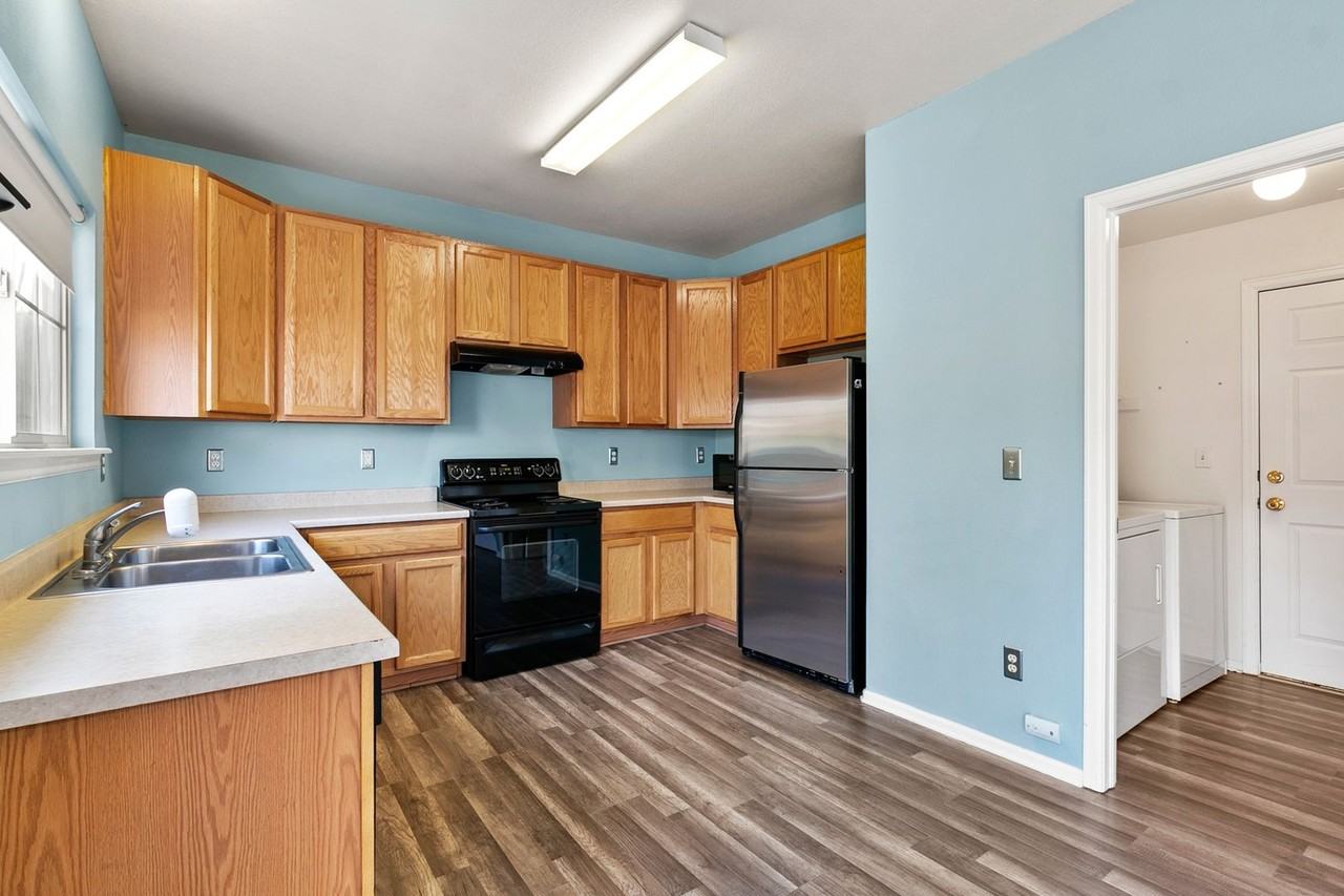 4028 Kestrel Ct - Photo 7 of 18