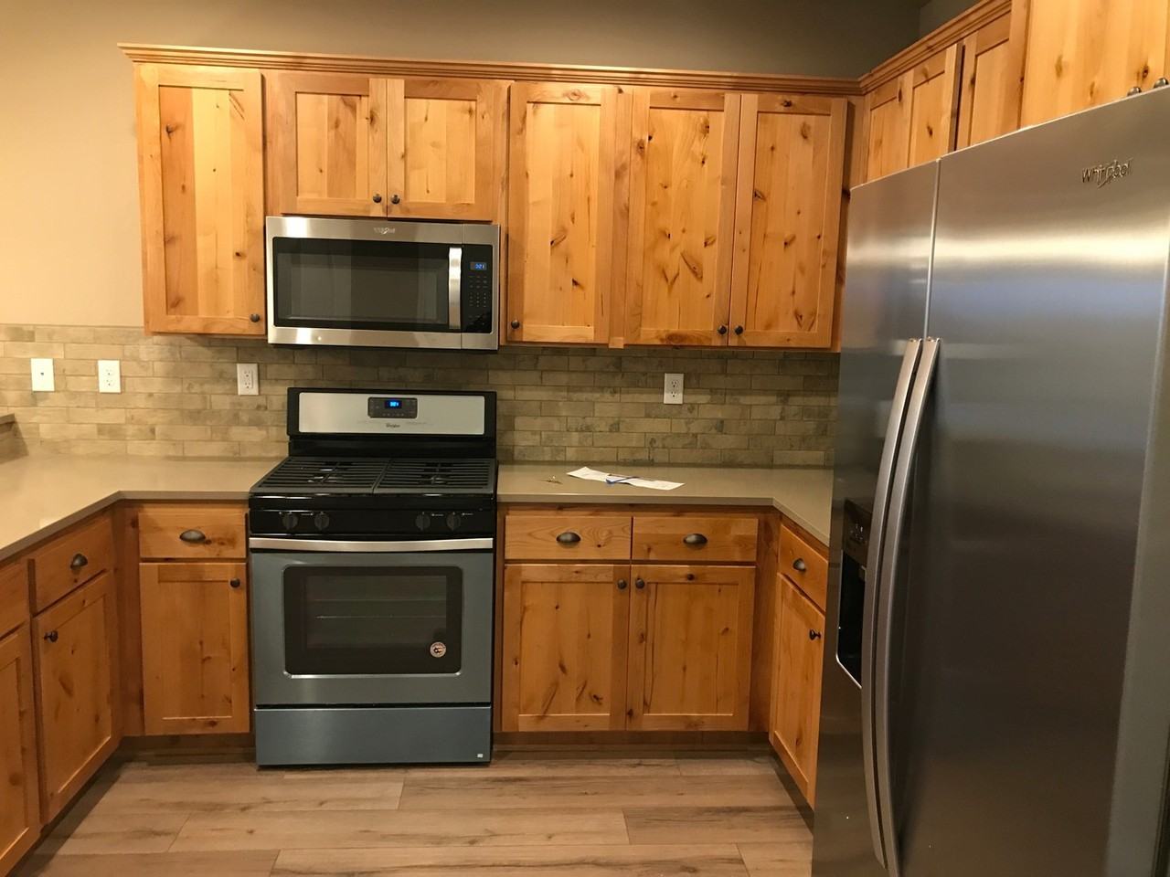 3077 Nw Boxelder Ave - Photo 6 of 22