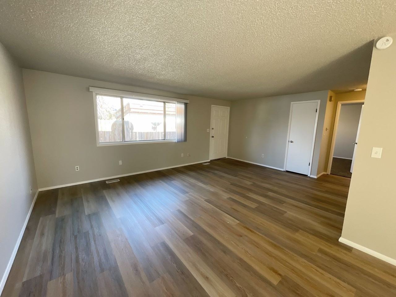 2309-2311 31st Street - Photo 2 of 25
