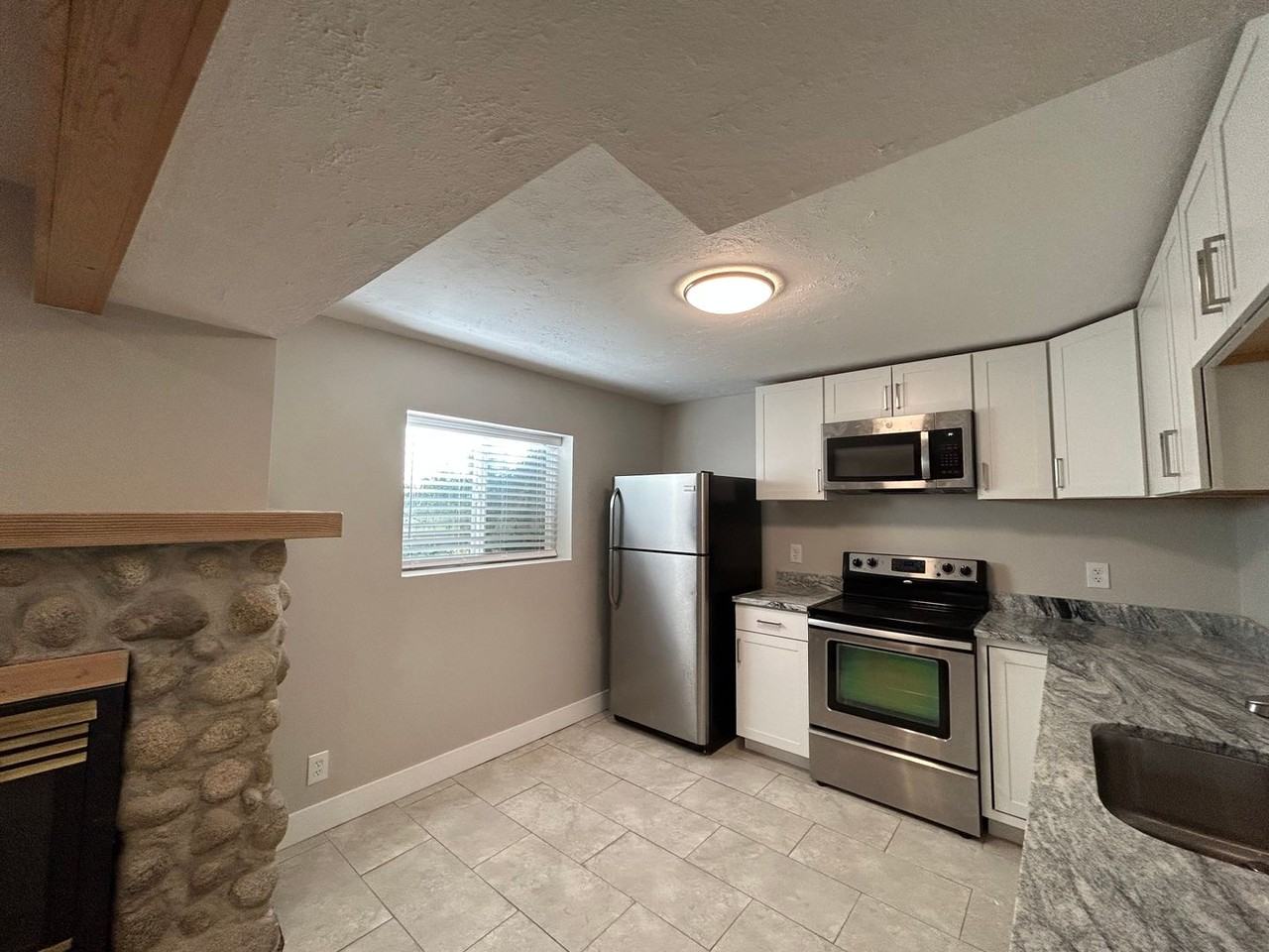 1314 W 12290 S - Photo 4 of 8