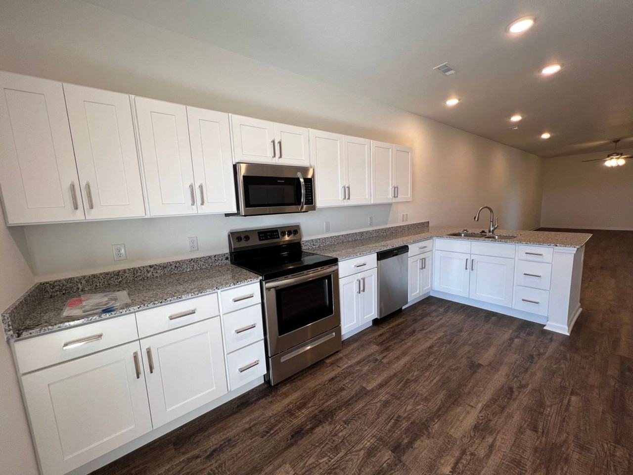 755 Short Leaf Ln - Photo 2 of 17