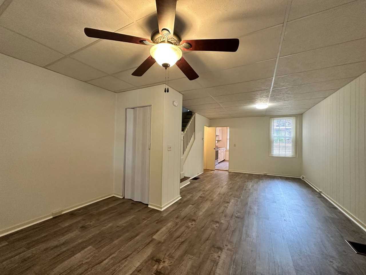 152 S Hanover St - Photo 2 of 14