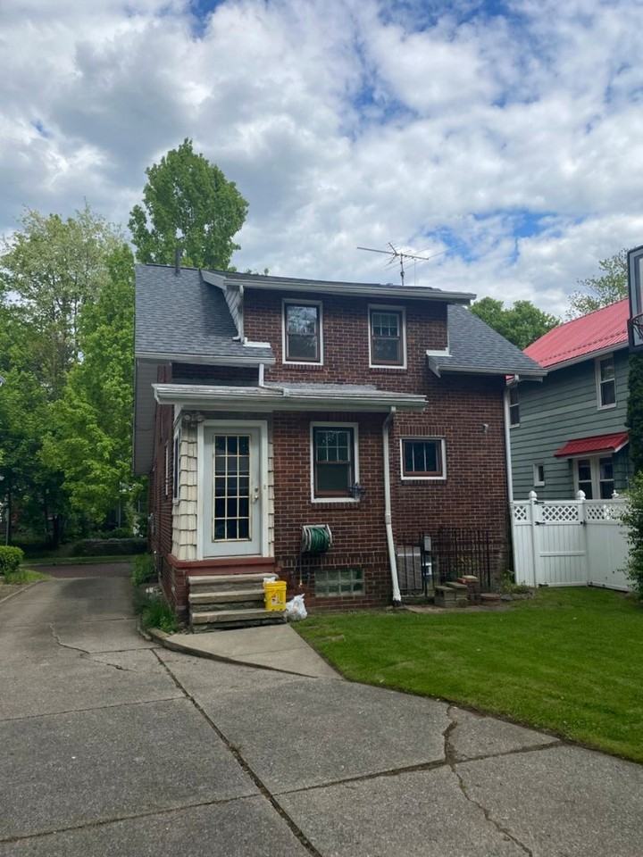 1042 Collinwood Ave - Photo 3 of 18