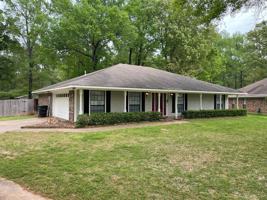 featured image of 5604 Kenilworth Cir