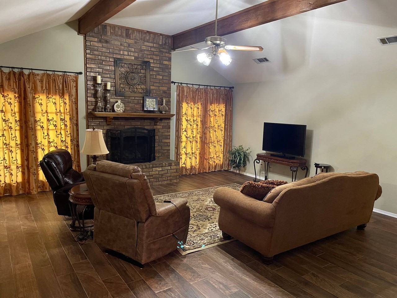 5604 Kenilworth Cir - Photo 4 of 24