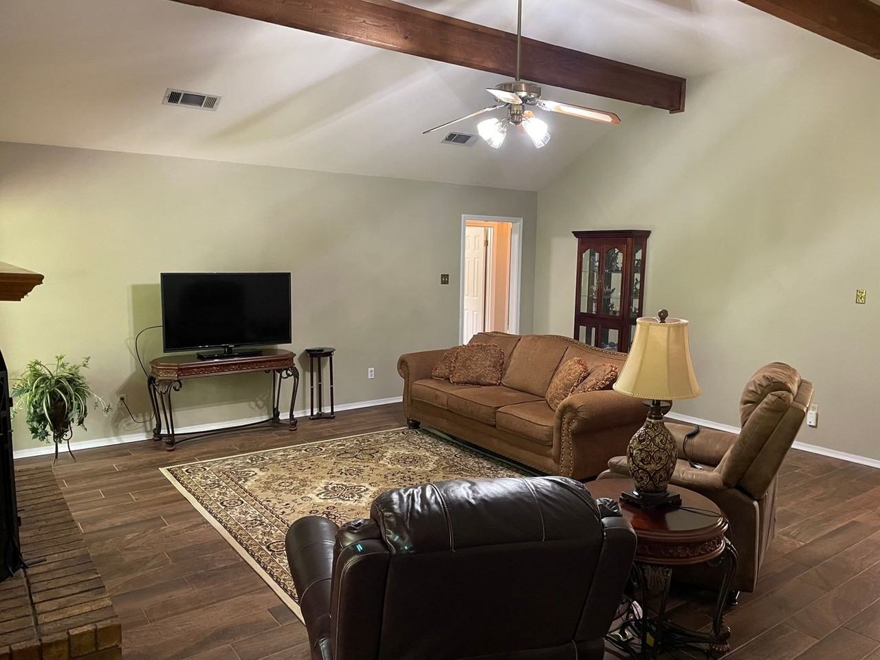 5604 Kenilworth Cir - Photo 6 of 24