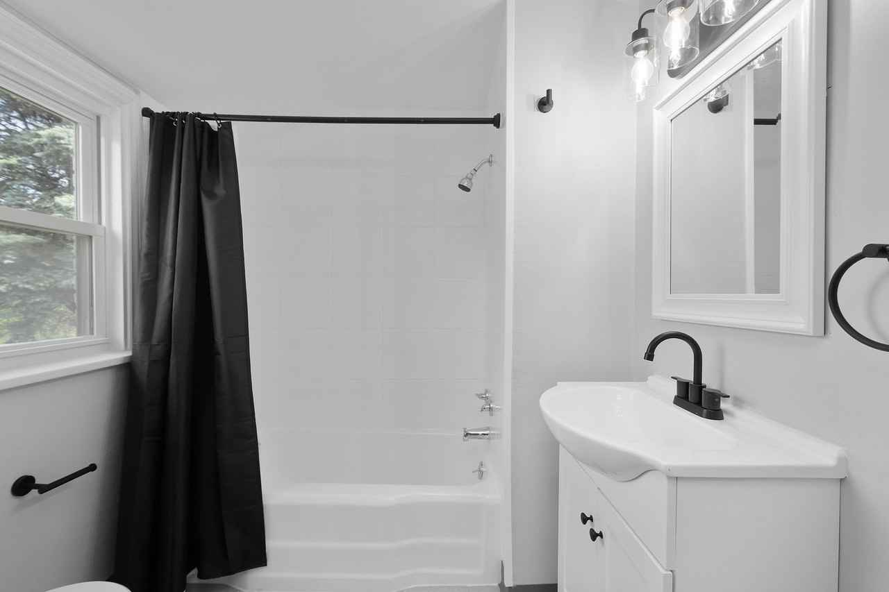 716 E Pittsburgh Mckeesport Blvd - Photo 2 of 27