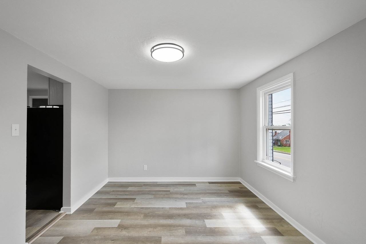 716 E Pittsburgh Mckeesport Blvd - Photo 7 of 27