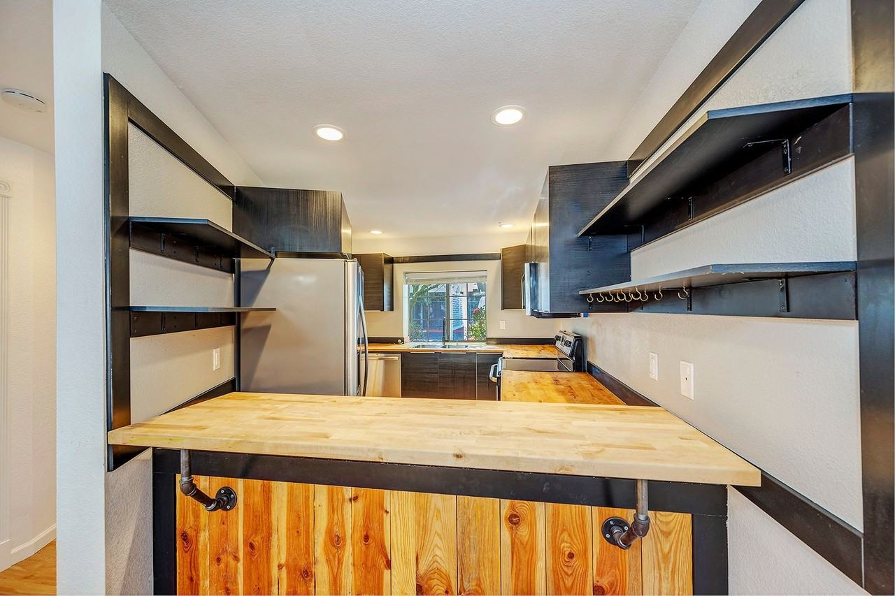 8104 238th St Sw - Photo 4 of 13