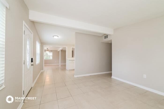 502 Glad Rd - Photo 3 of 15