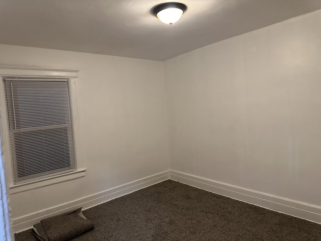 3348 Hudson St #NA - Photo 3 of 5