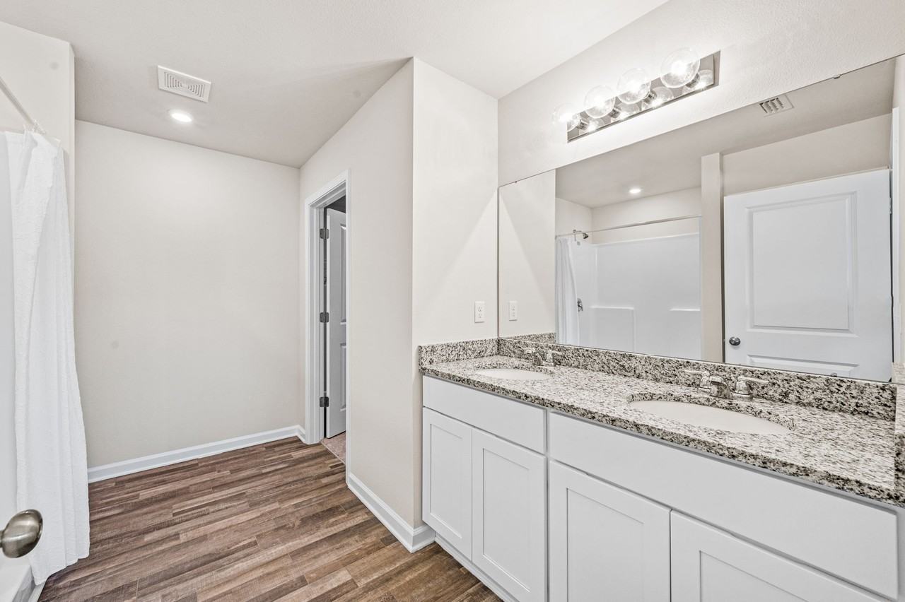 1841 E Spring Way #NA - Photo 3 of 4