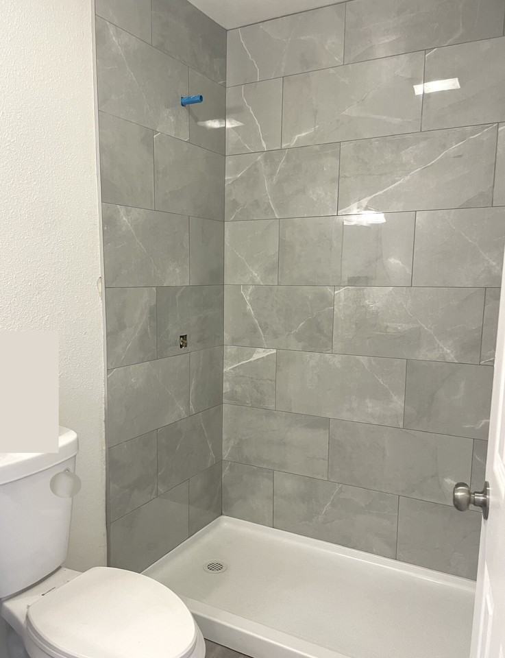 4328 Poplar St #NA - Photo 3 of 5