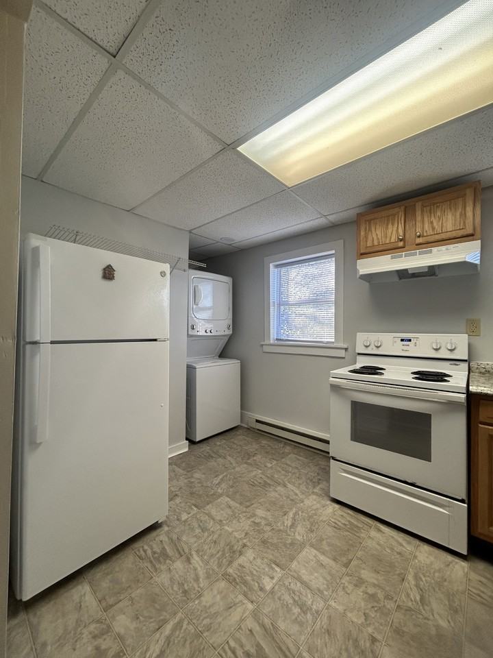 337 Franklin Ave #NA - Photo 2 of 8