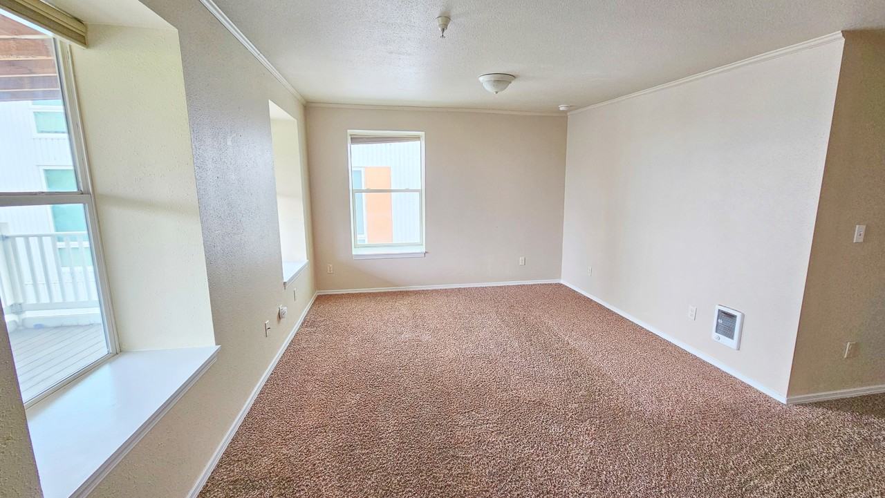 228 W Riverside Ave #103 - Photo 5 of 9