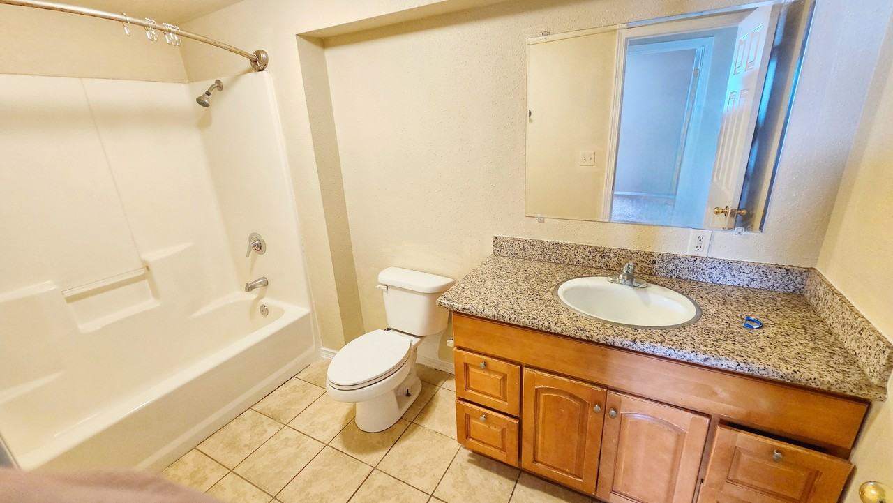 228 W Riverside Ave #103 - Photo 6 of 9