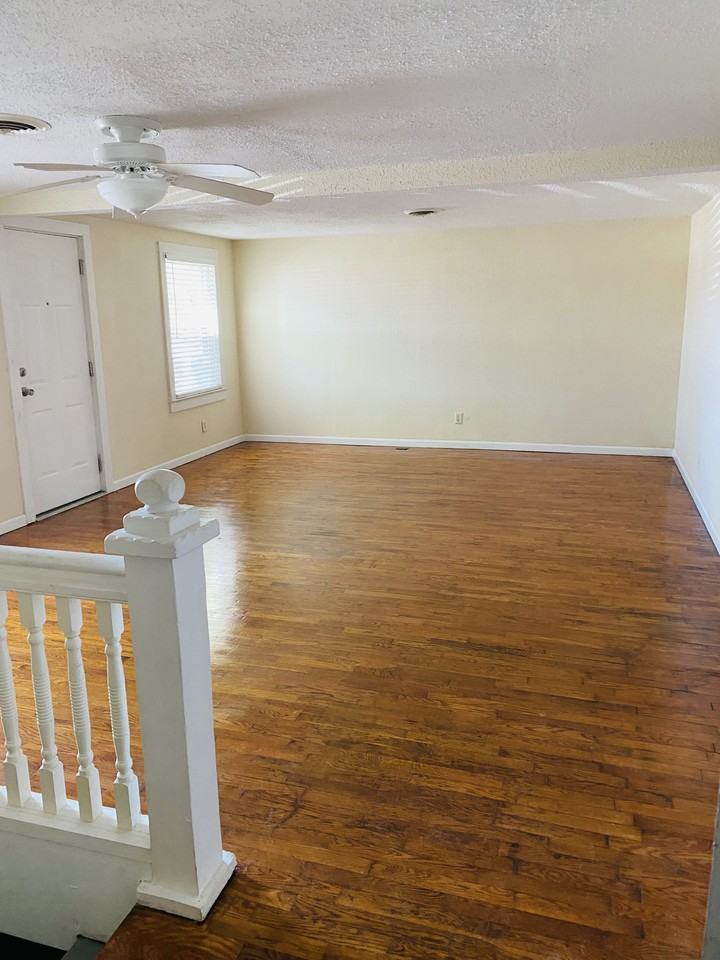 2118 Merriwether St #NA - Photo 3 of 15