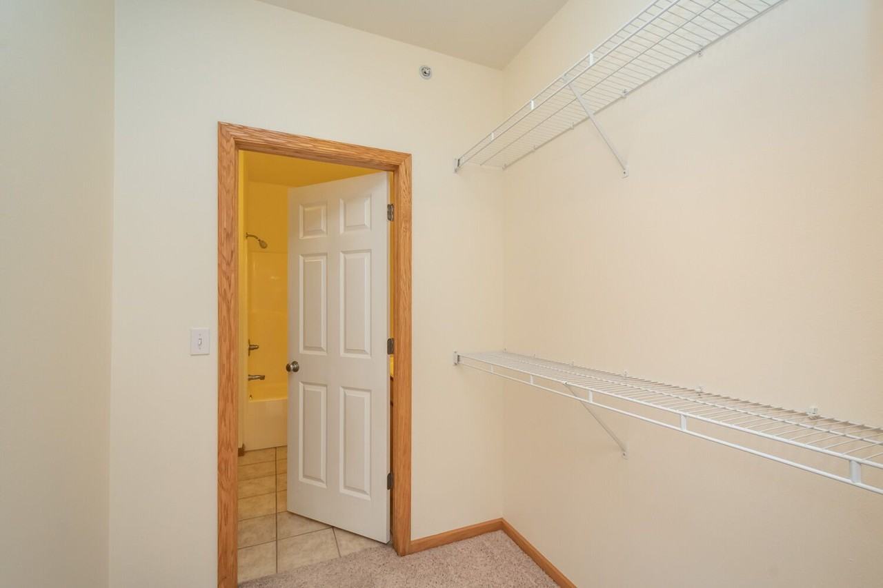 29 Redtail Bnd #33 - Photo 7 of 19