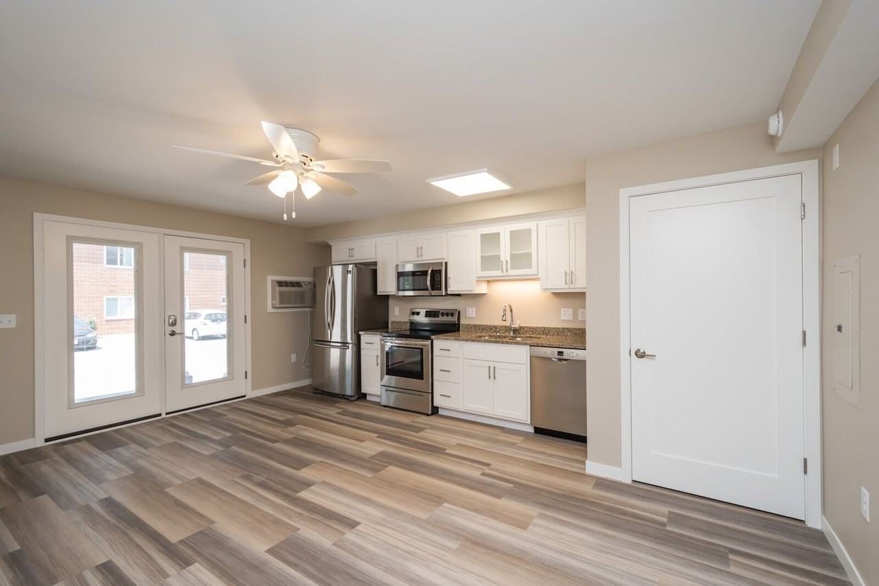 199 6th St #12 - Photo 4 of 12