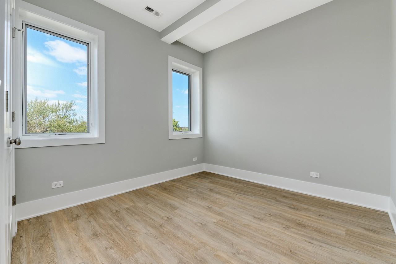 4646 N. Damen - 406 #406 - Photo 5 of 17
