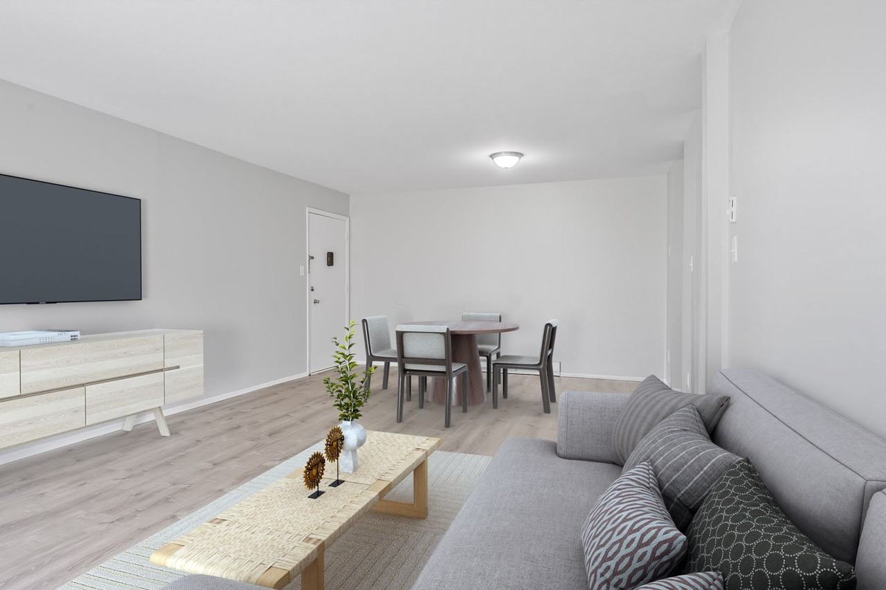 Franklin Park - Photo 6 of 26