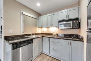 8503 N Tryon St - Photo 1 of 1