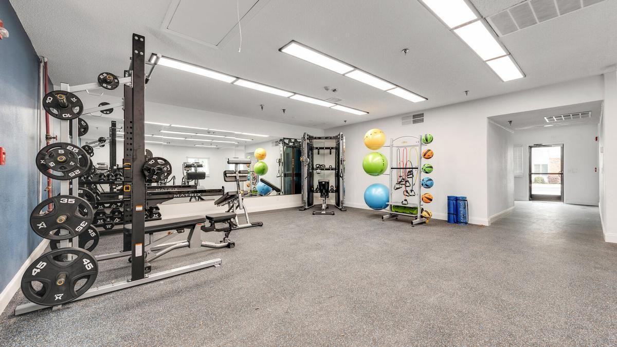 8503 N Tryon St - Photo 2 of 30