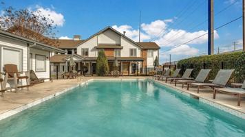 featured image of 8503 N Tryon St
