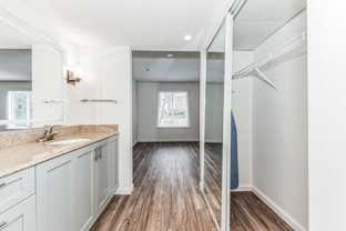 8503 N Tryon St - Photo 1 of 1