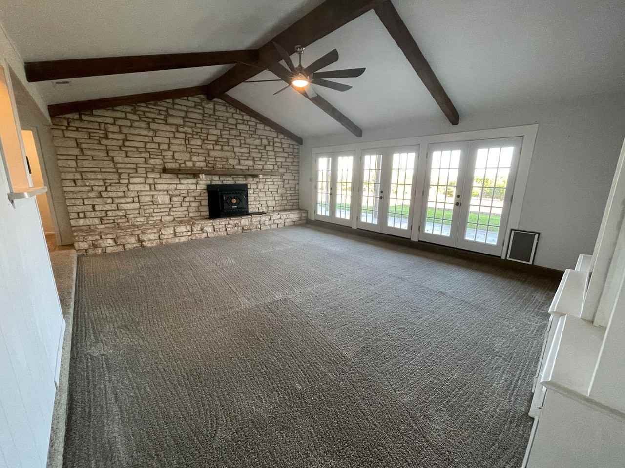 552 Lawson Ln - Photo 5 of 41
