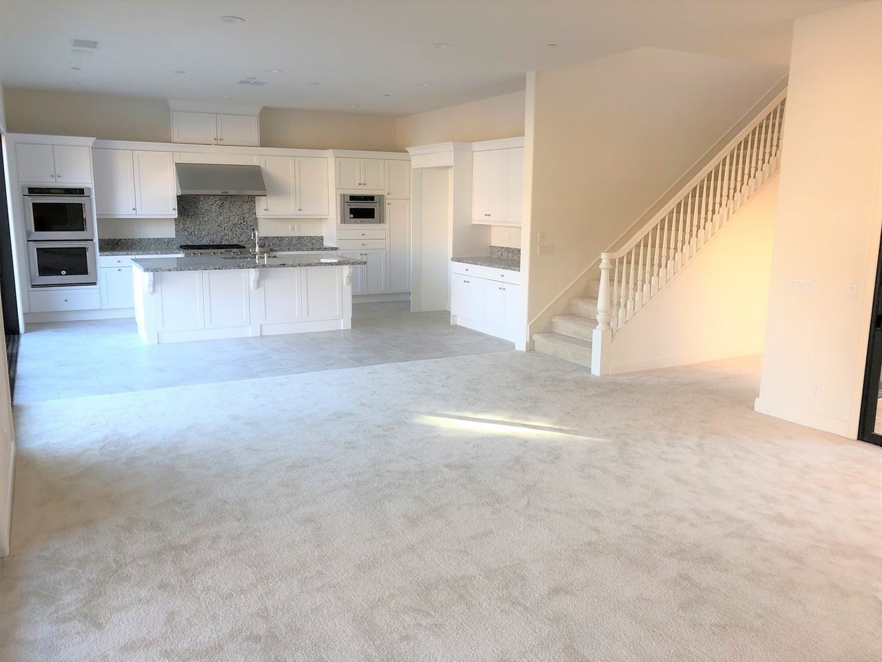 29 Caspian - Photo 2 of 16