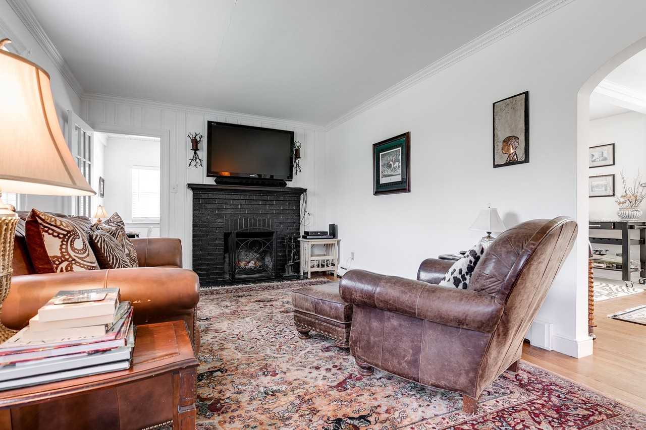 9609 University Blvd - Photo 3 of 31