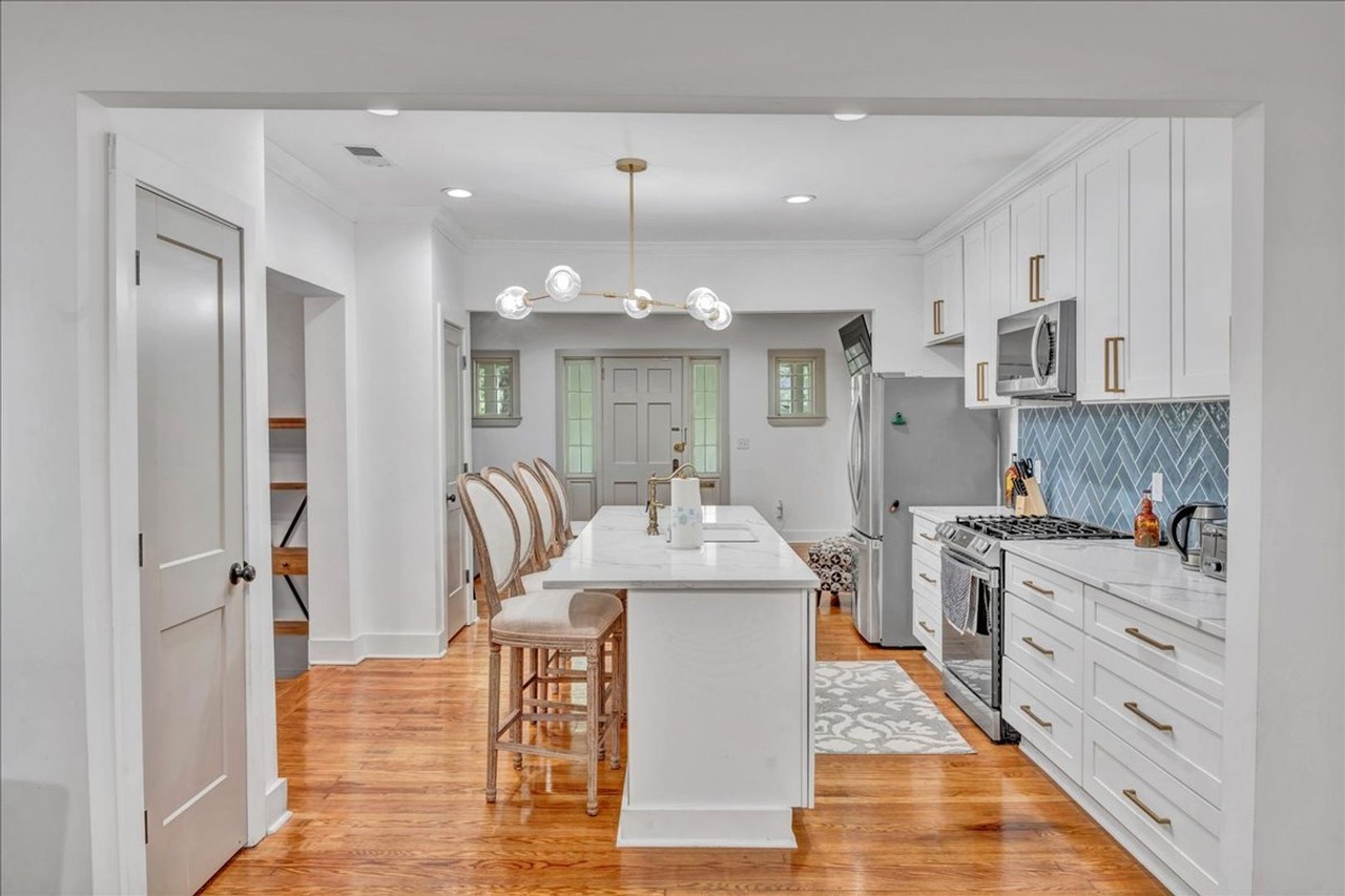 318 Corbin Ave - Photo 5 of 34