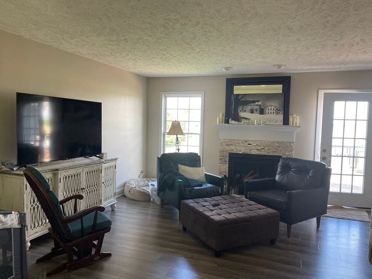 2912 W Bonaire Ave - Photo 2 of 12