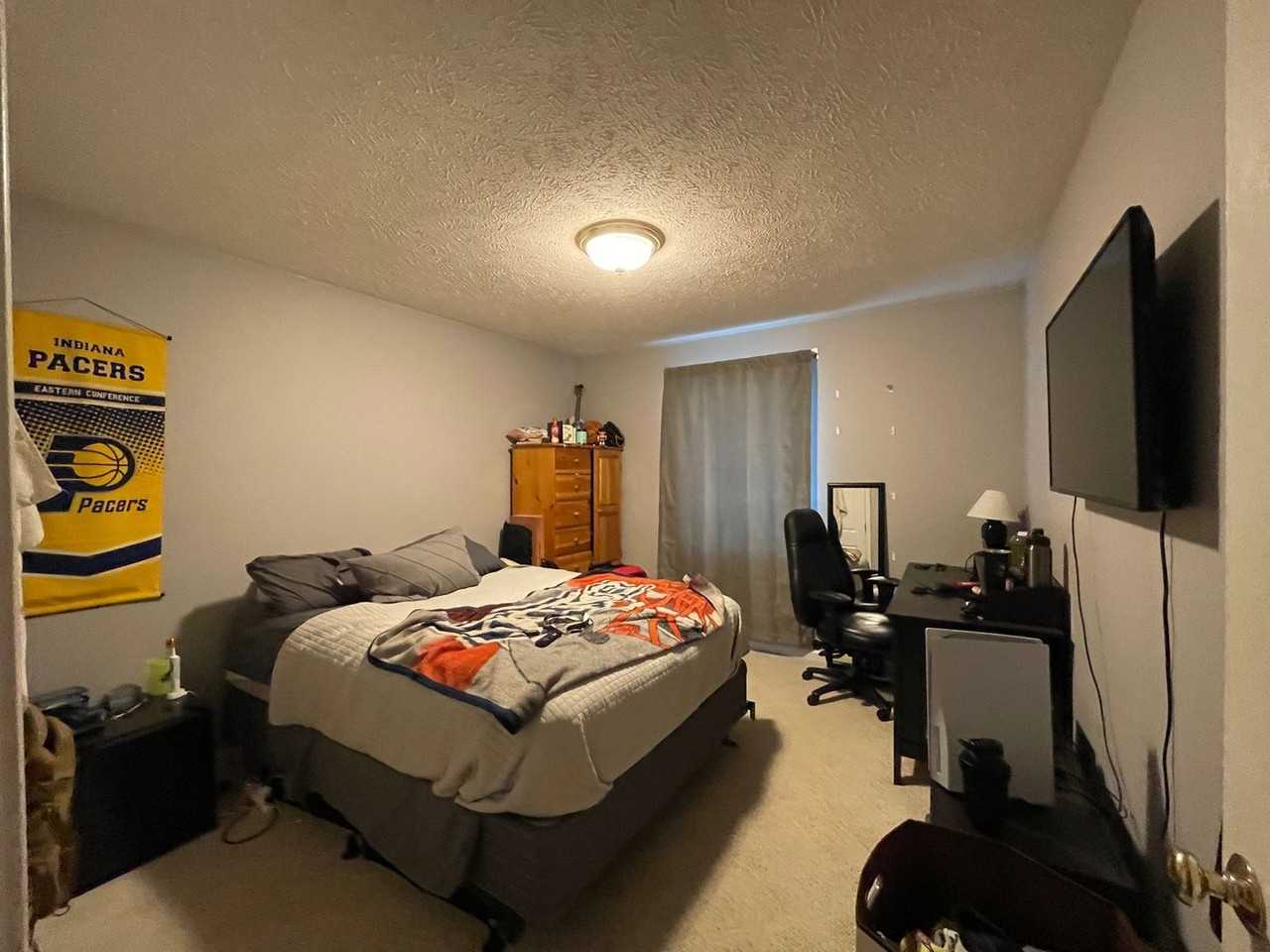 2912 W Bonaire Ave - Photo 3 of 12