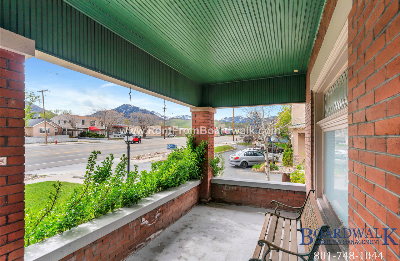 377 377 N Main Street - 377 N Main Street - Photo 3 of 25