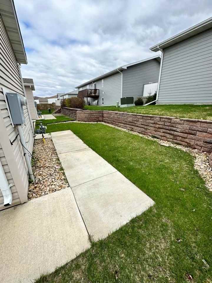 1349 15th St W - Photo 7 of 15