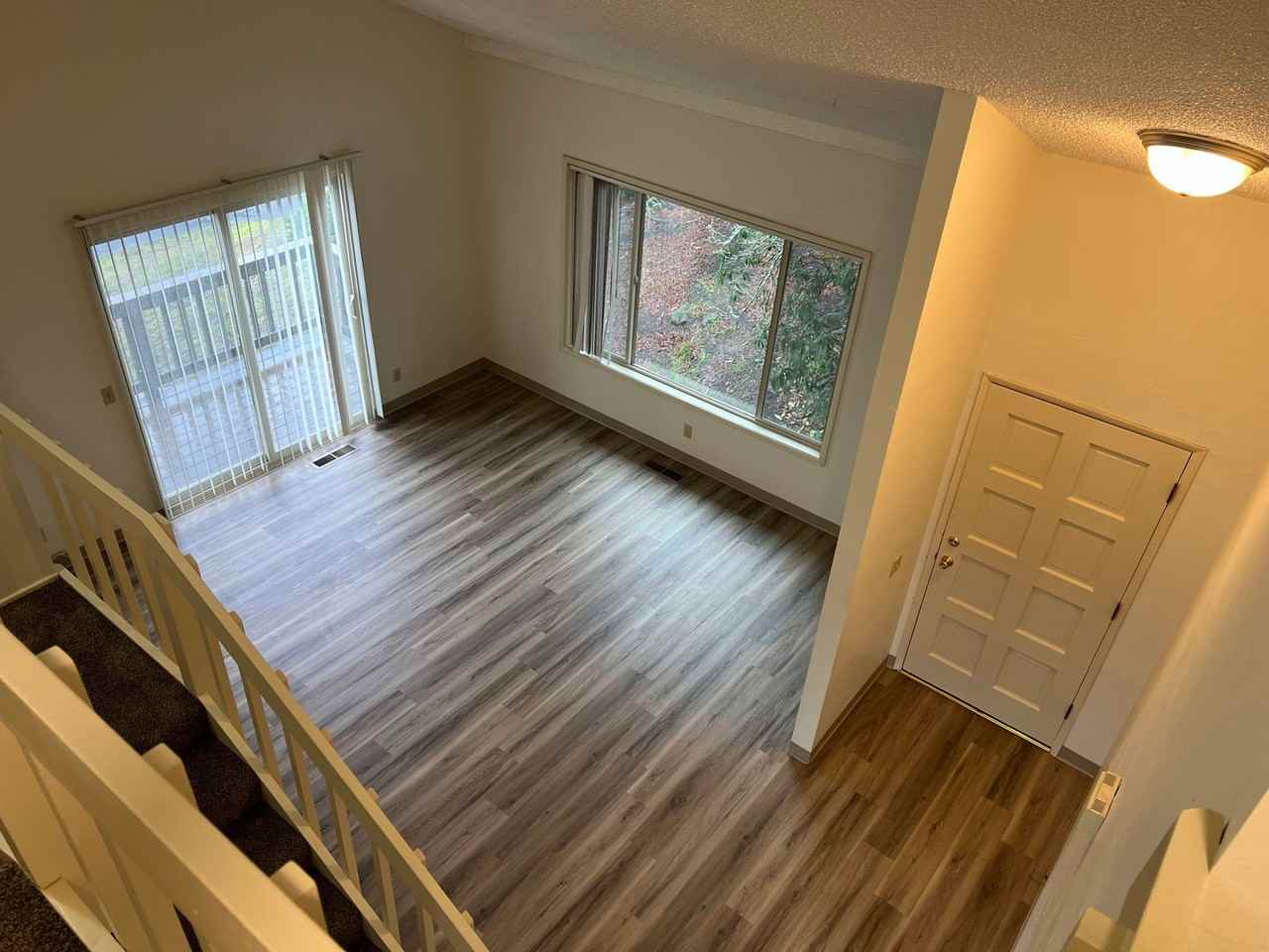 3960 University St - Photo 4 of 20