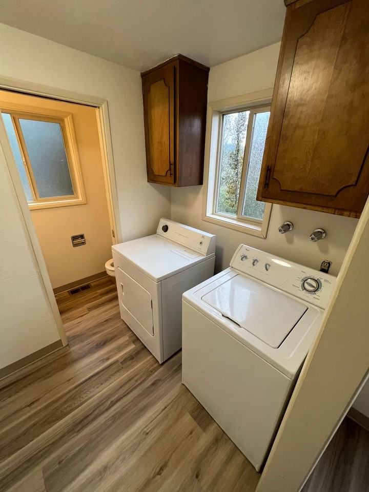 3960 University St - Photo 6 of 20