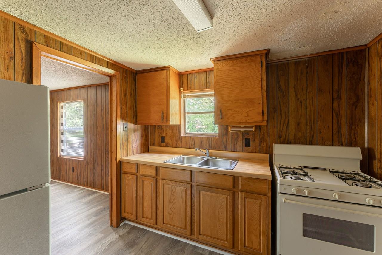 9002 A McCain Rd Jacksonville AR - Photo 2 of 6