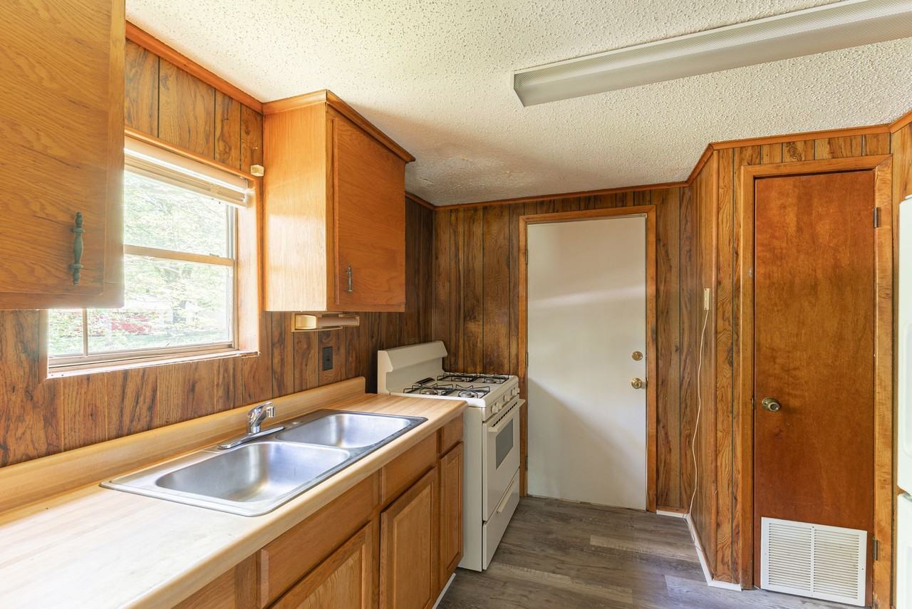 9002 A McCain Rd Jacksonville AR - Photo 3 of 6